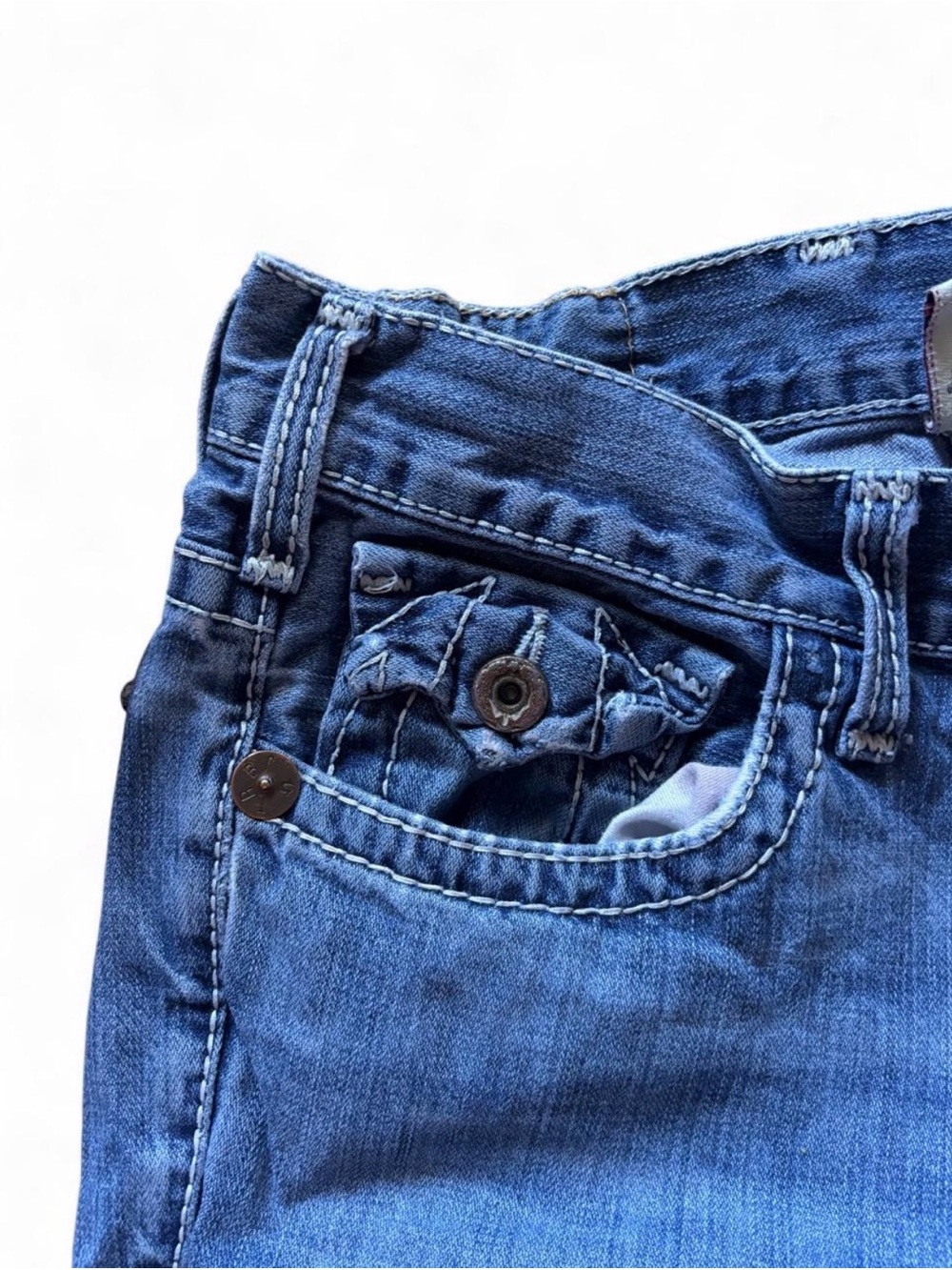 True Religion Lightwash Flare Jeans - Picture 7 of 8